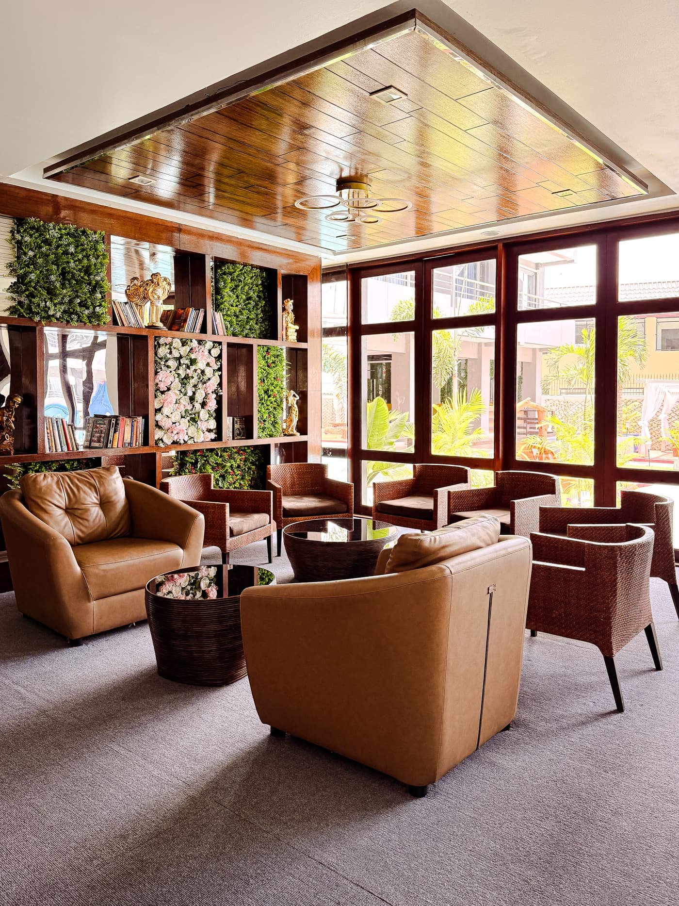 The Holiday Resort spacious modern reception lobby
